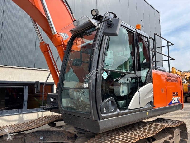 Excavadora Hitachi ZX 210 LC-6 -