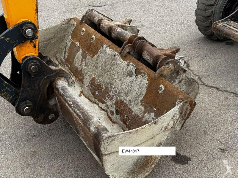 جرافة Hyundai Robex 55W-9A