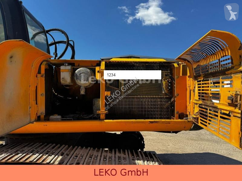 Escavatore Caterpillar JS240NLC