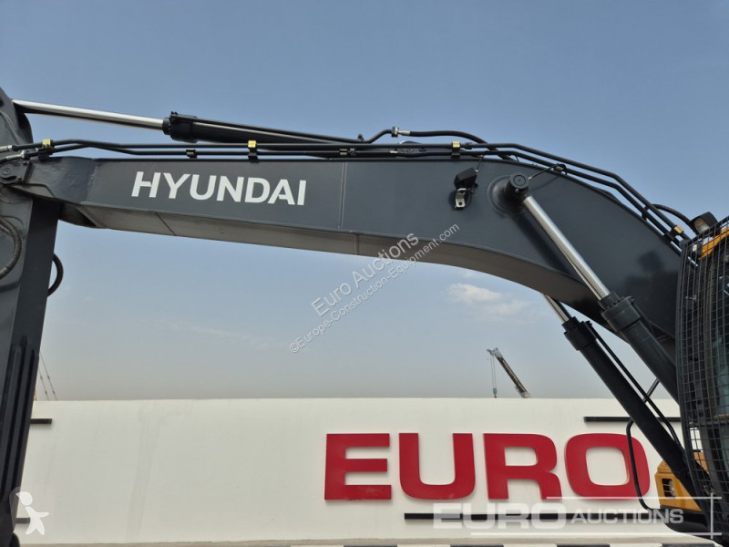 جرافة Hyundai R215L