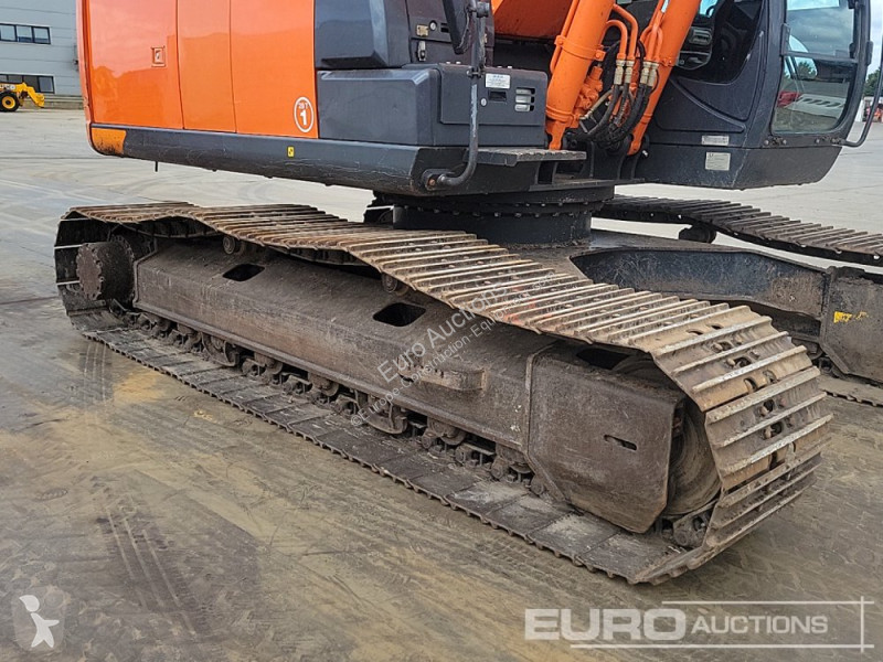 جرافة Hitachi -6