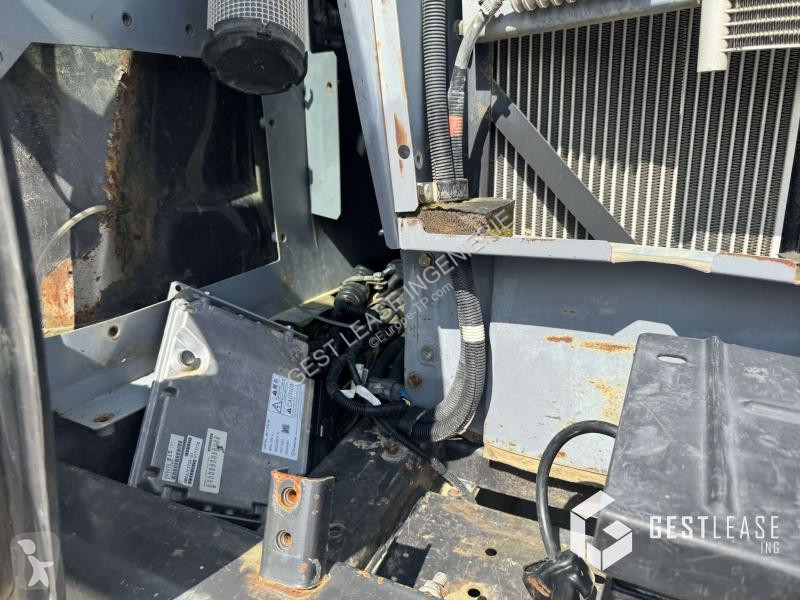 Escavatore Hitachi -5B