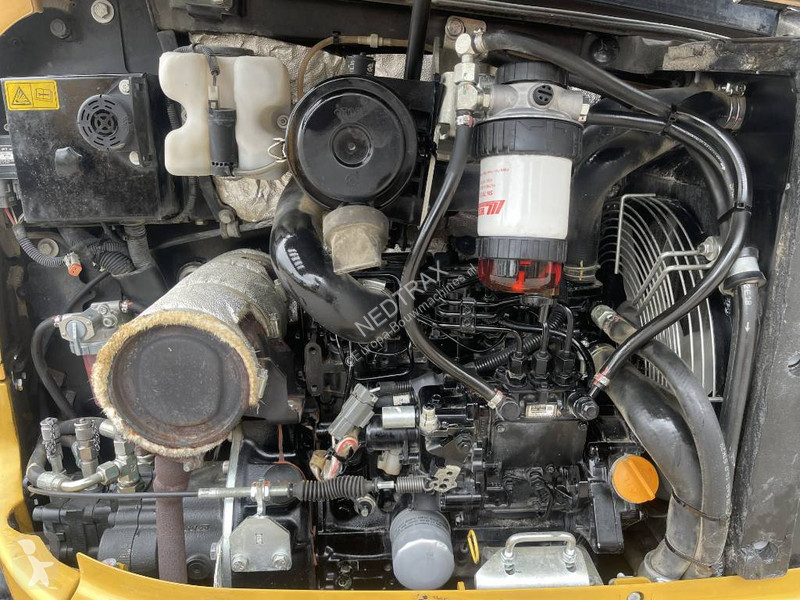 Escavatore Caterpillar 3027 CR  2020  CE