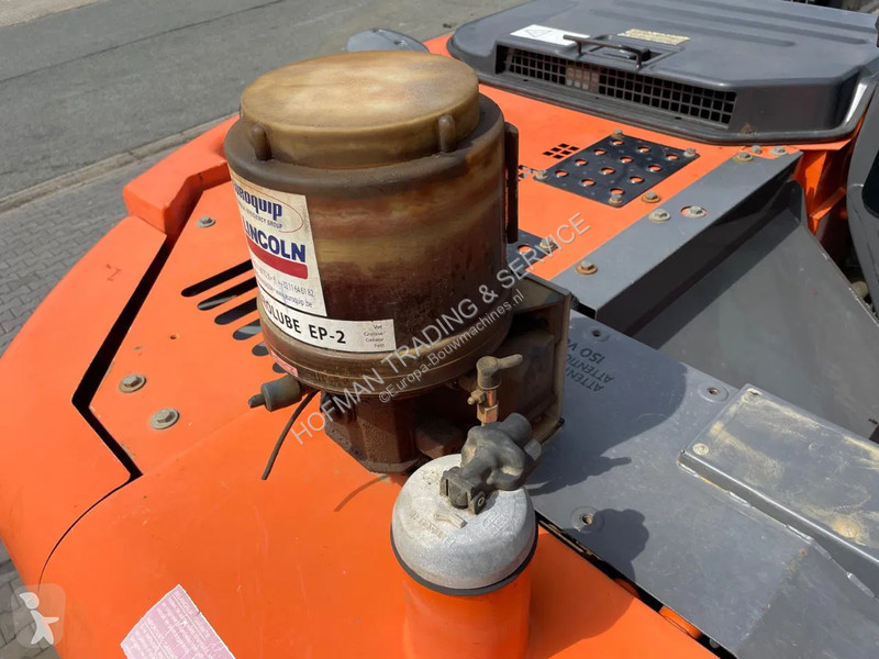 Excavadora Hitachi -3