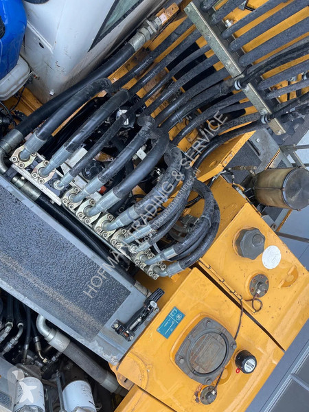 Lopatový nakládač Liebherr Full option