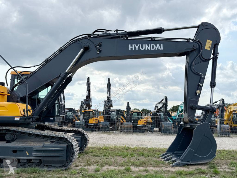 جرافة Hyundai HX360L - New / Unused / Hammer Lines