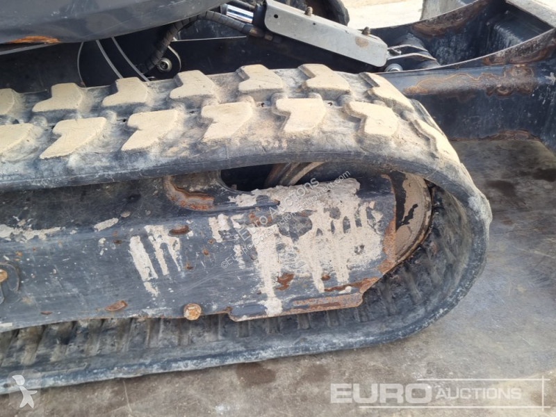 جرافة Bobcat E27Z