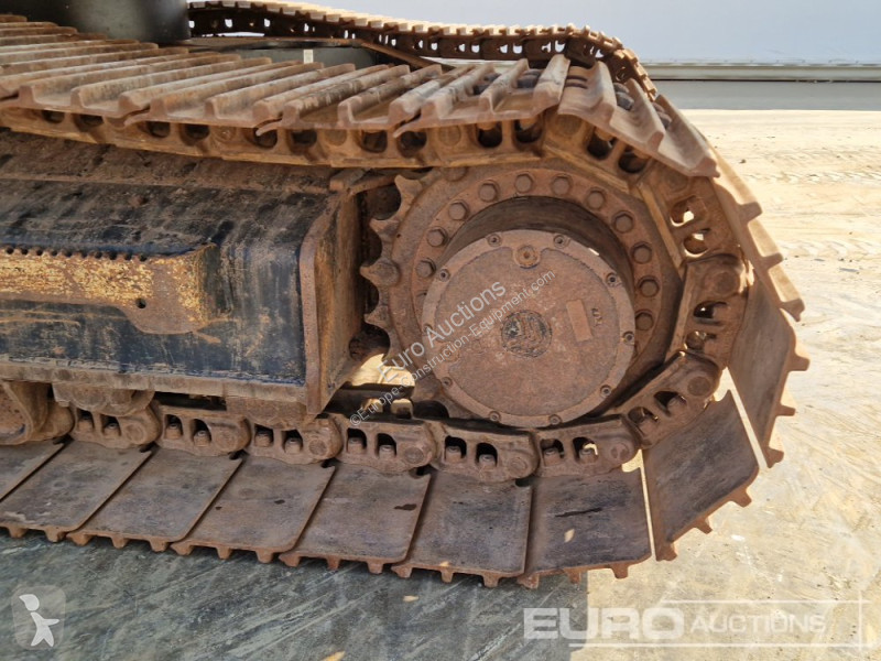 جرافة JCB 220X LC