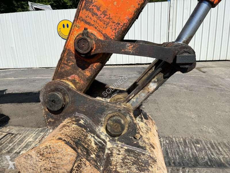 Escavatore Hitachi  UH073