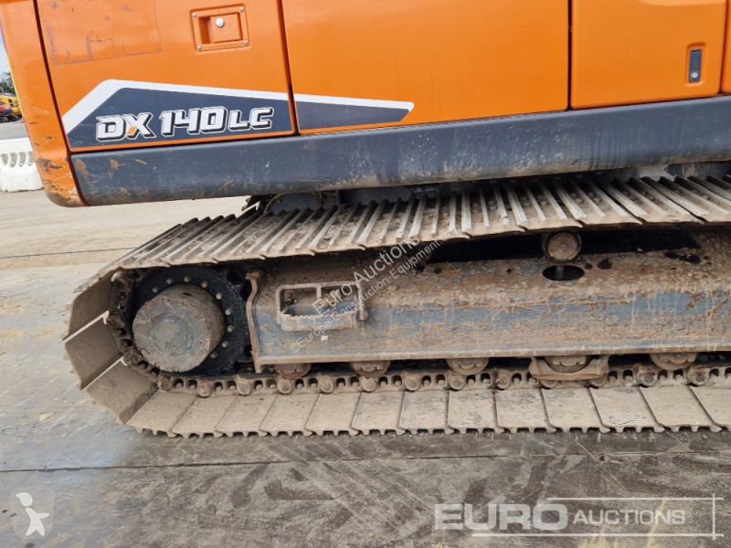 Escavadora Doosan -7