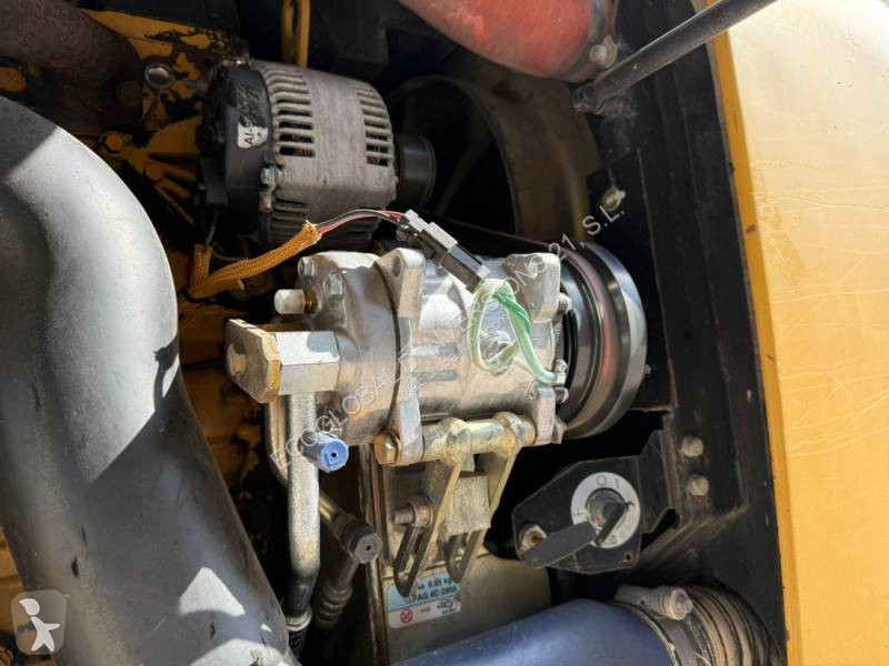 Escavatore Caterpillar D