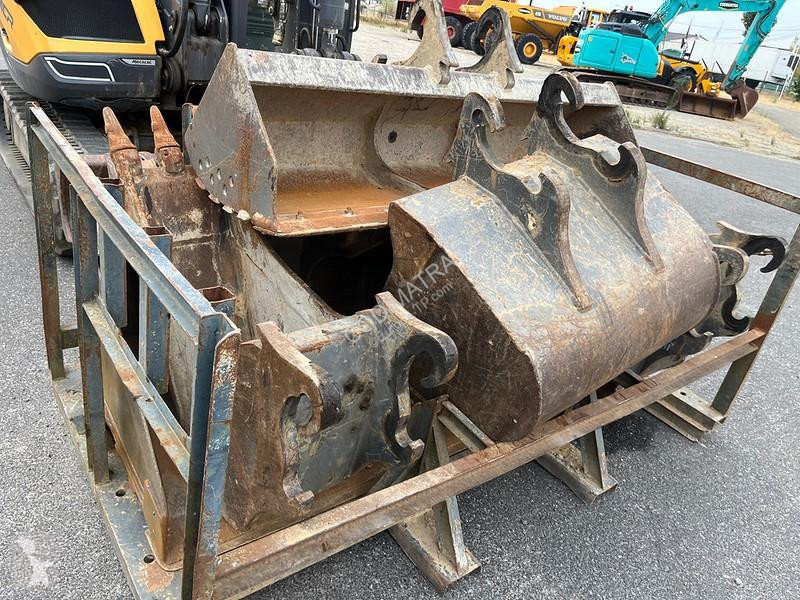 Excavator Mecalac