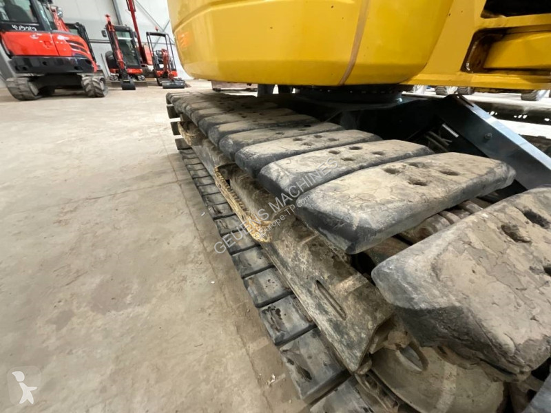 Excavator Komatsu MR-3