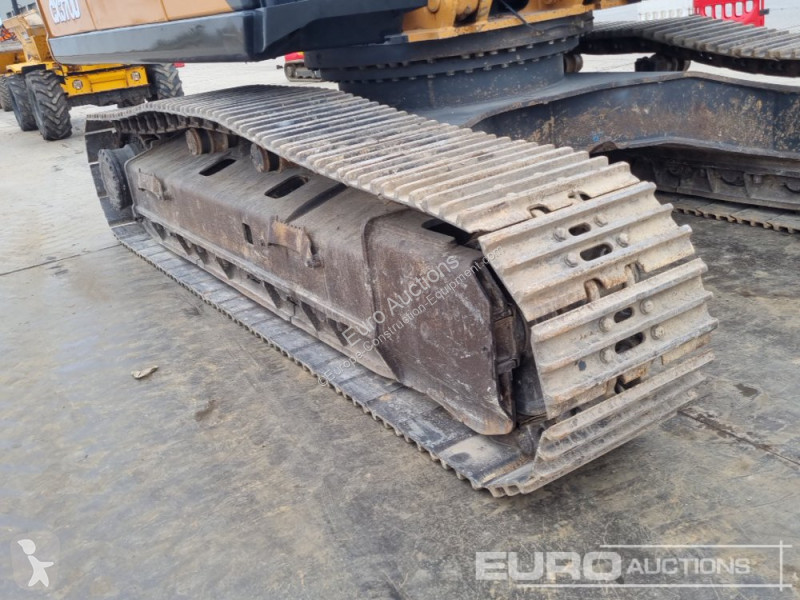 Escavadora Case CX370D