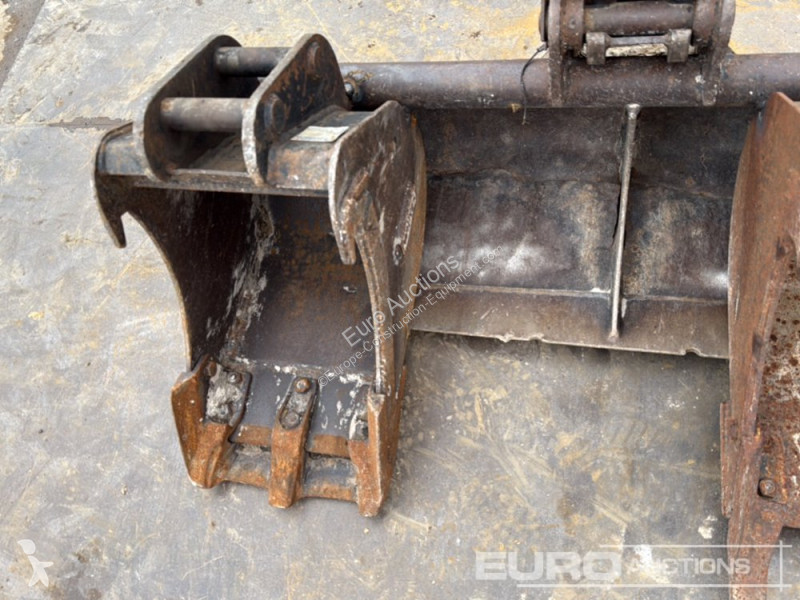 جرافة Kubota U27-4