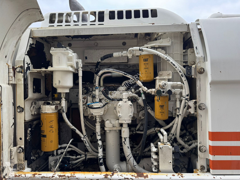 Escavatore Caterpillar