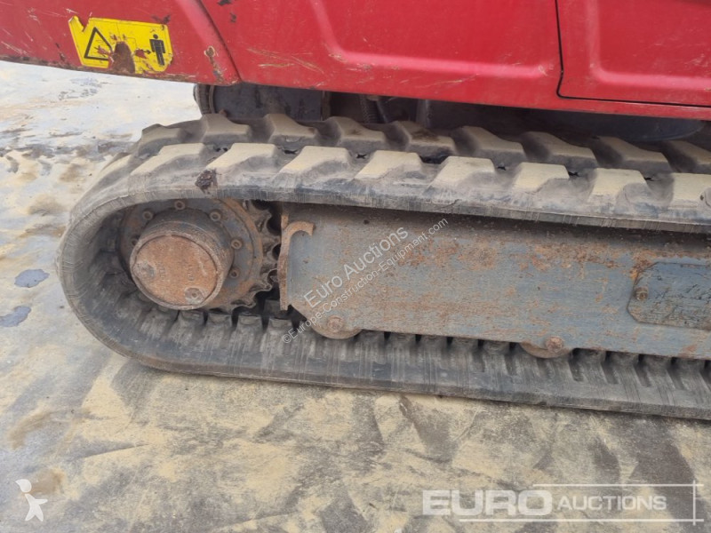 Escavadora Takeuchi TB216