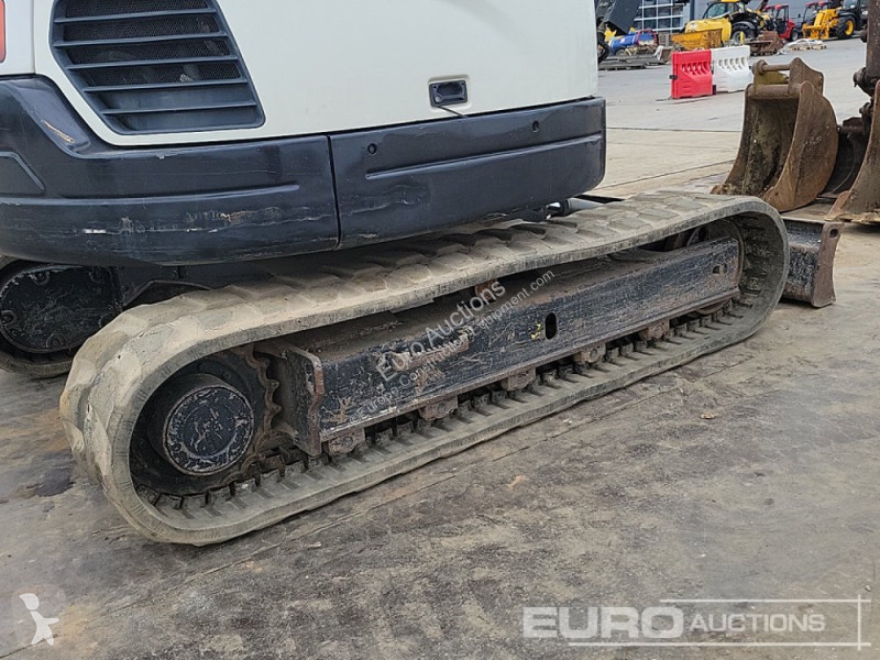جرافة Bobcat