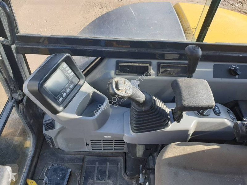 Escavatore Komatsu PC55MR-5