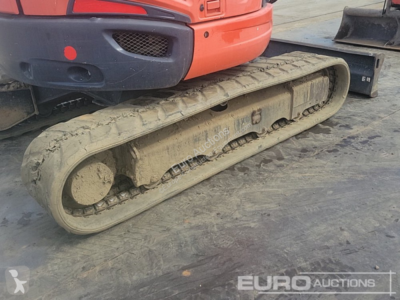 Lopatový nakládač Kubota U48-4