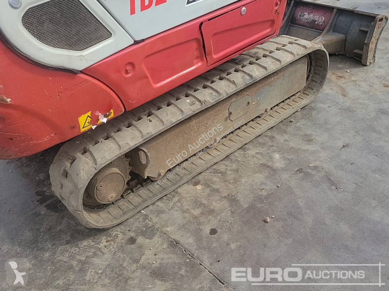 Graafmachine Takeuchi TB216
