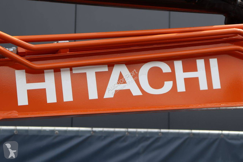 Escavadora Hitachi ZX38U-6 CLR