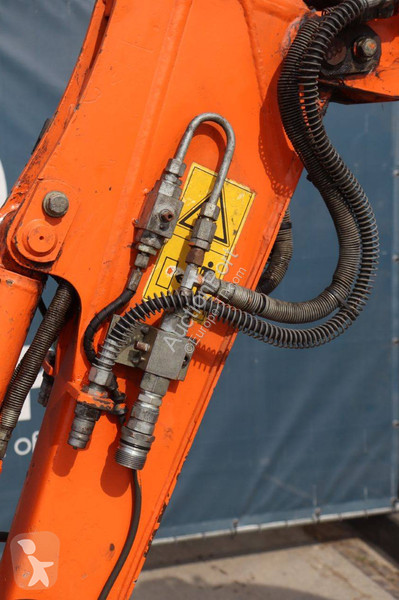 Escavatore Hitachi ZX17U