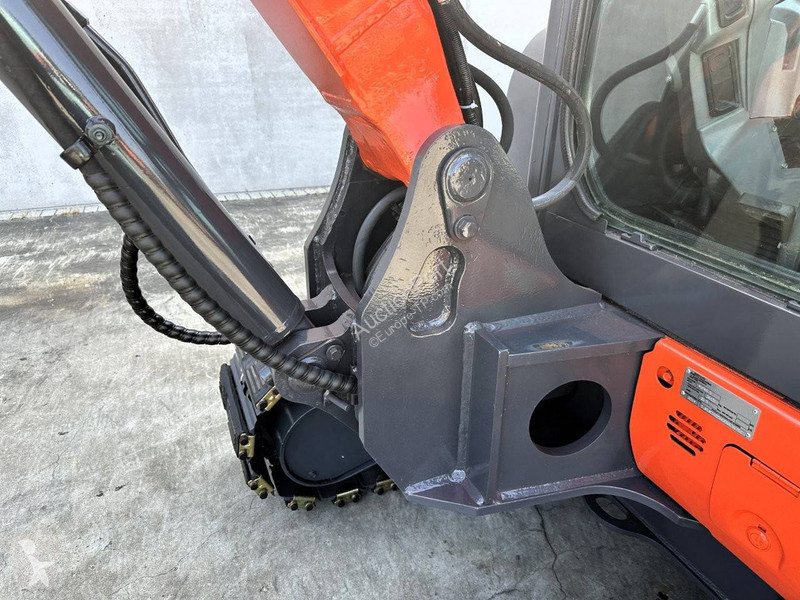 Escavatore Kubota KX165-5