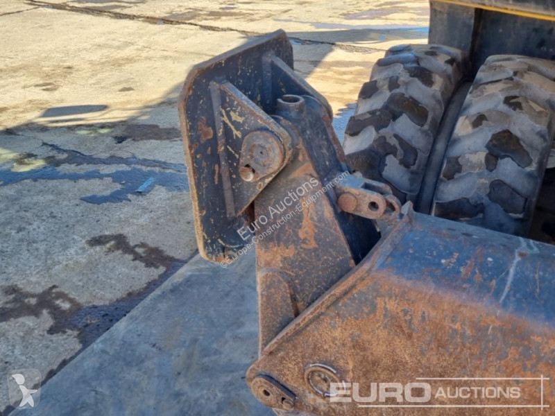 Excavator Komatsu -11
