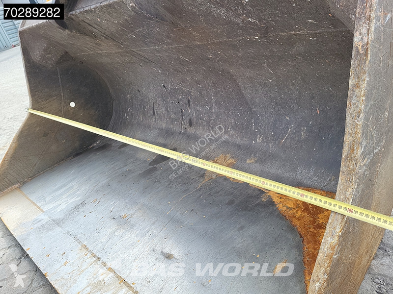 Excavator Caterpillar L
