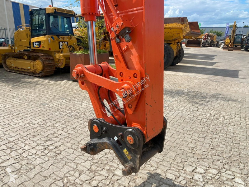 Escavadora Caterpillar 323 Next Gen NVT