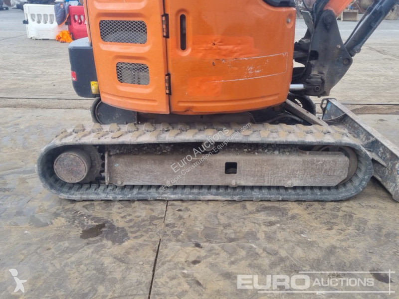 Excavadora Hitachi ZX26U-5A CLR