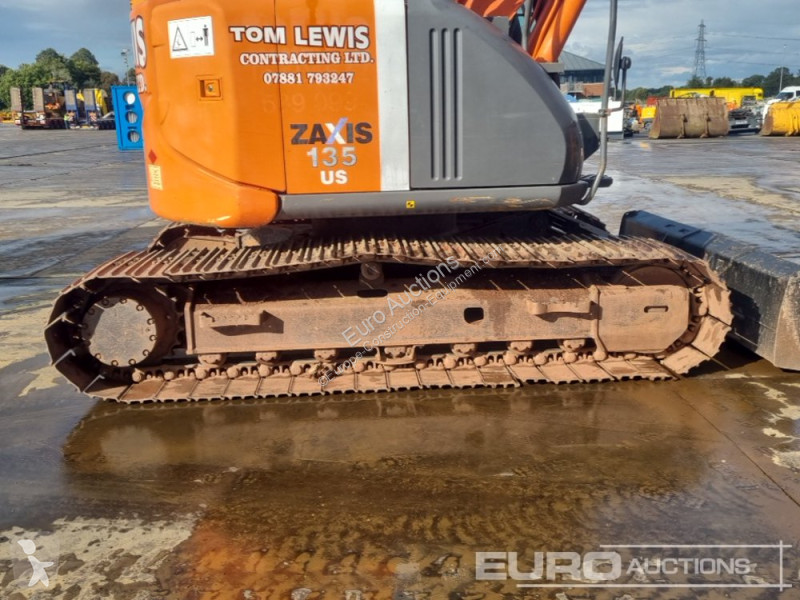 Escavatore Hitachi ZX135U5-3