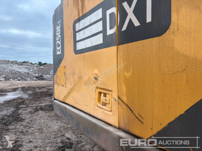 Graafmachine Volvo EC250EL