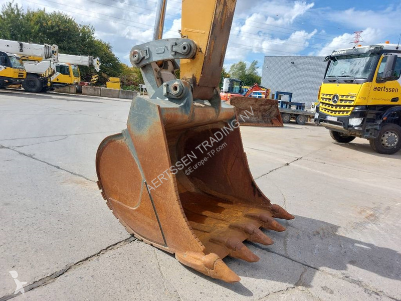 Escavadora Liebherr LC (Lifting Cab)