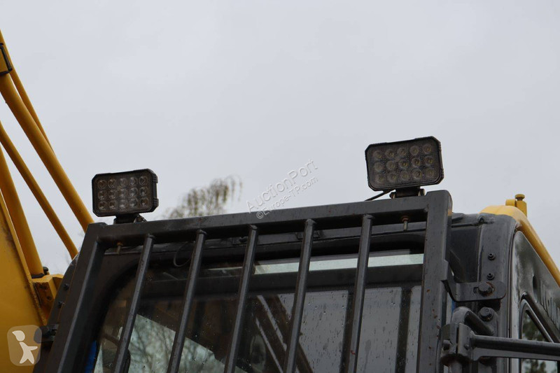 جرافة Komatsu PC290LCD-10