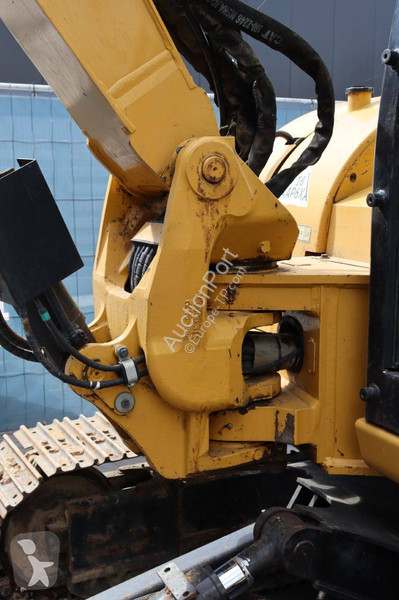 جرافة Caterpillar 308E2