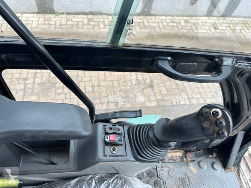 Excavator Caterpillar 320