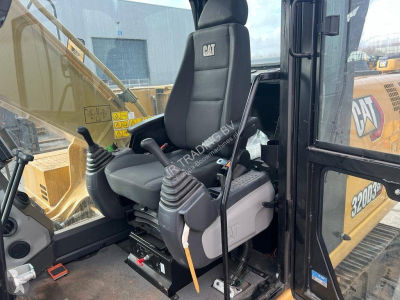 Excavator Caterpillar D3 GC