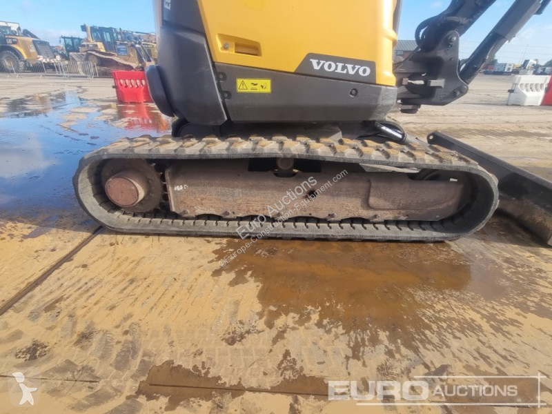 Lopatový nakládač Volvo ECR50D