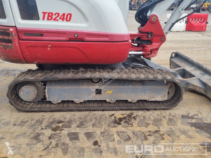 Graafmachine Takeuchi TB240