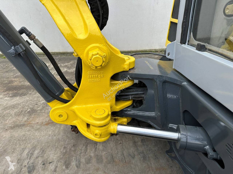 Skovel Neuson 6003