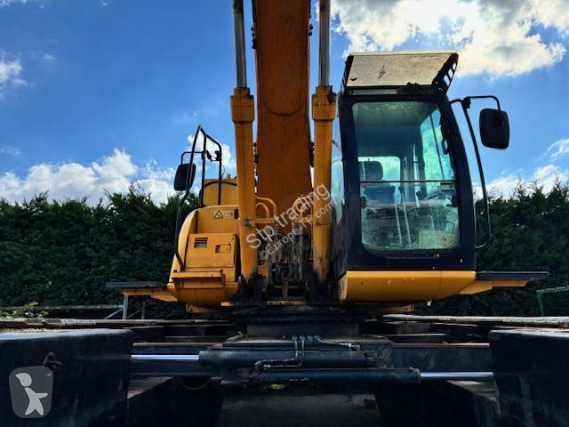 Lopatový nakládač JCB BIGFLOAT 220LC