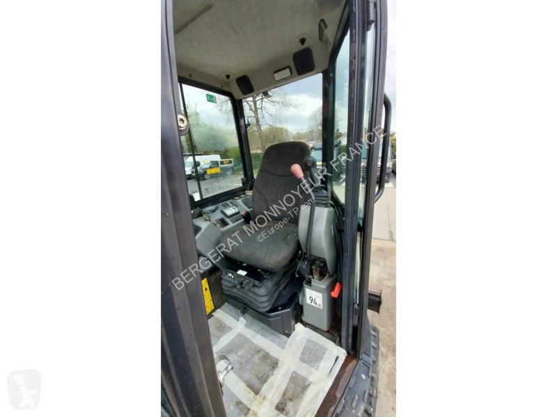 Excavator Bobcat E27