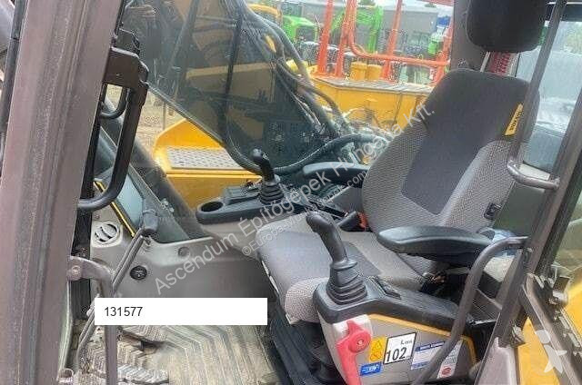 Pelle Volvo EC220EL