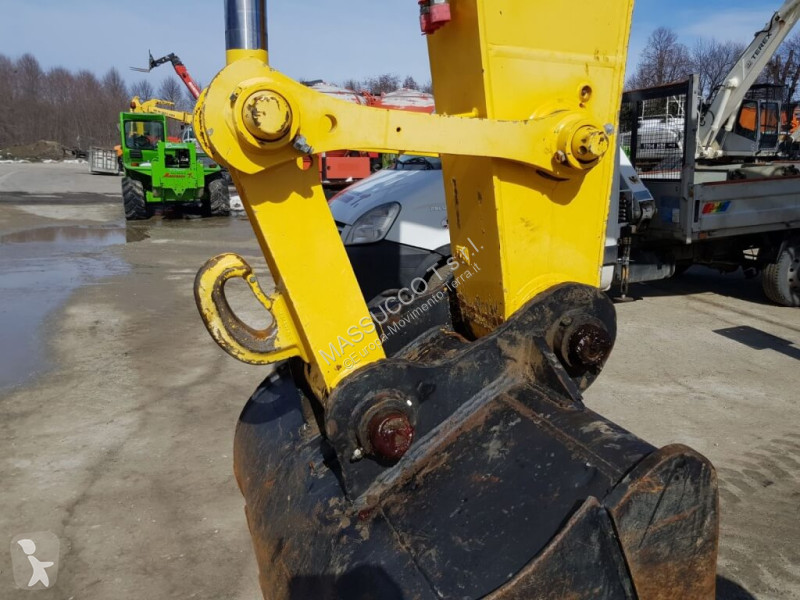 Escavatore New Holland WE210