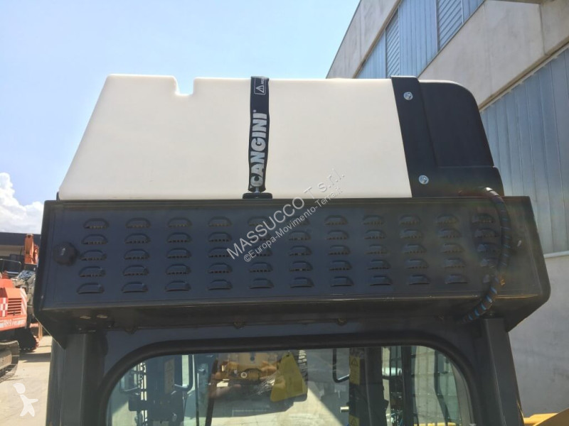 Skovl Gehl V270