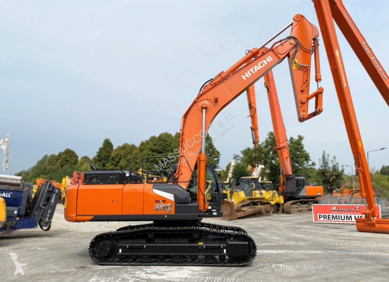 Rýpadlo Hitachi 7