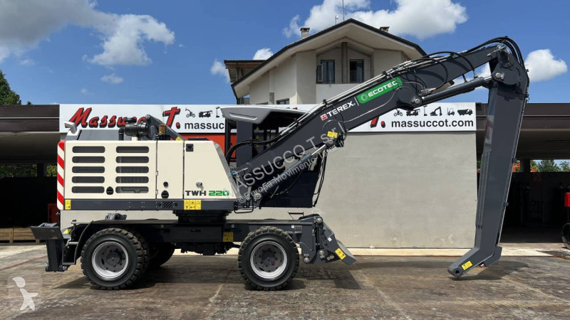 جرافة Terex TWH 220 S5