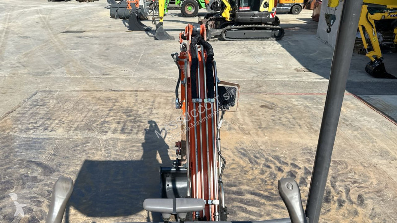 Escavatore Hitachi ZX17U-5A-YR